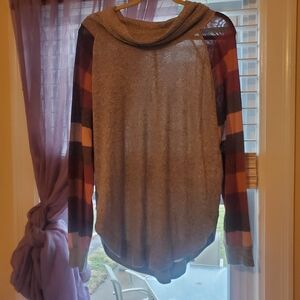 Maurices Heather Gray Sweater with Plaid Sleeves